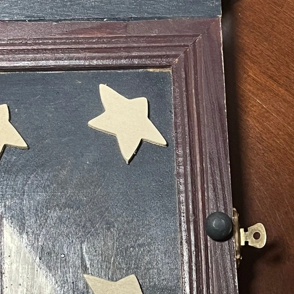 N/A patriotic wooden